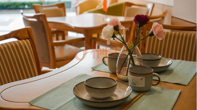 1655113683153438.jpg 餐厅(2).jpg