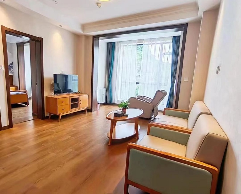 套房客厅 (5).jpg