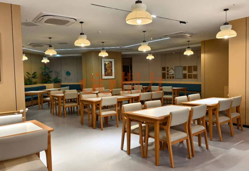 餐厅.jpg